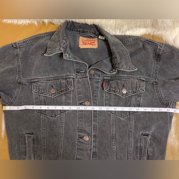 Levi’s Baggy Trucker Jean Jacket Black Wash Grey Size Small - Picture 9 of 12